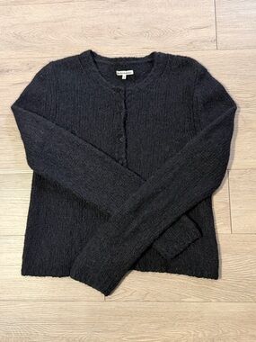 Reformation black Clara Cashmere cardigan in like new condition 
Size M